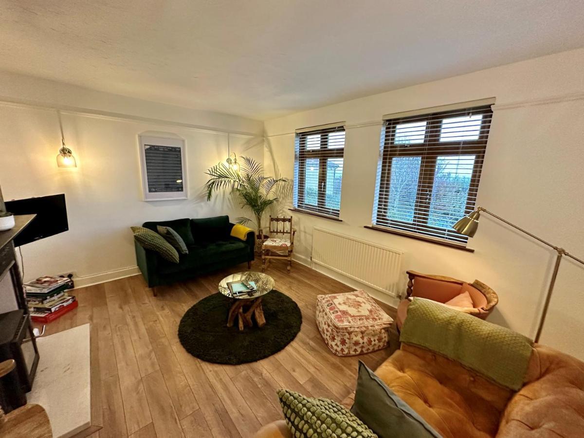 3 Bed Ground Floor Apartment - Hot Tub Optional Upgrade Hythe  Exterior foto